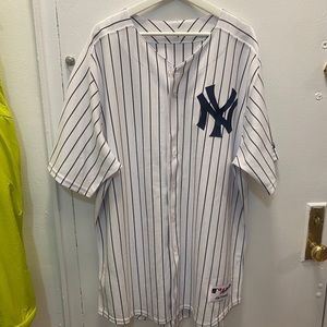 Yankees 2XL Majestic classic pinstripe Jersey - size 52